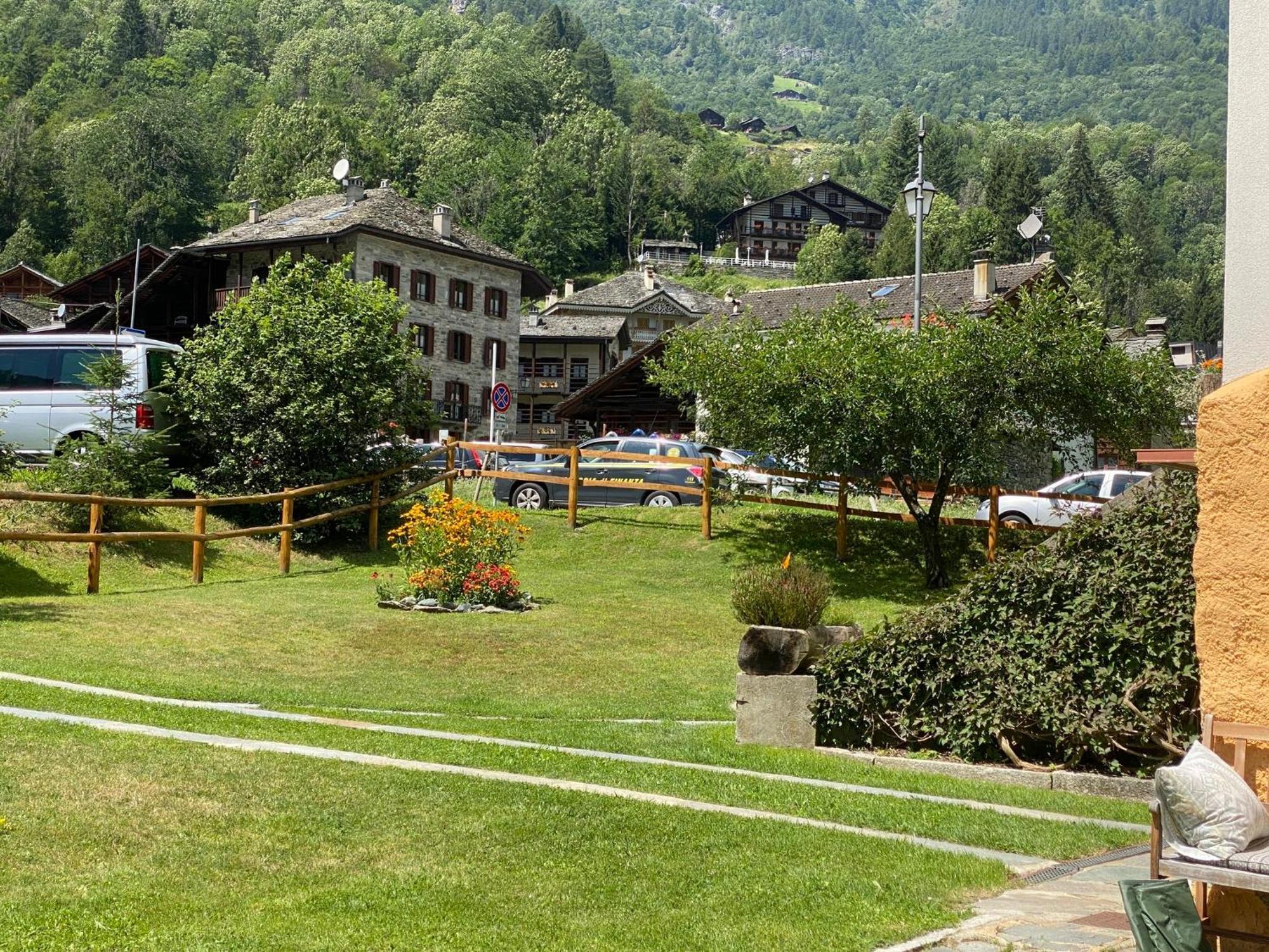Bed and Breakfast L'aria di Casa Alagna Valsesia Esterno foto