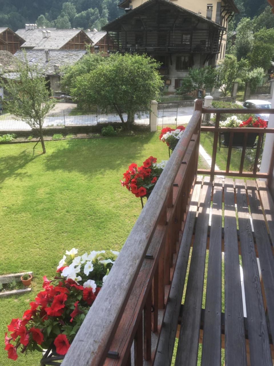 Bed and Breakfast L'aria di Casa Alagna Valsesia Esterno foto